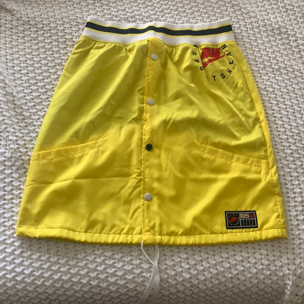 Yellow Nike Sportswear Midi skirt - NWT